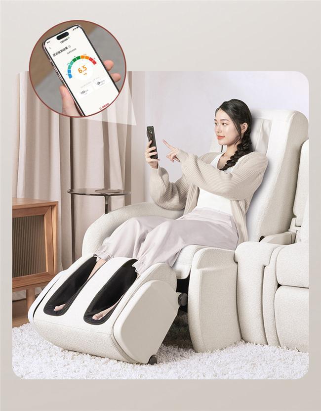 a SOFA 沙发天后全家人随时随地开启放松时光AG旗舰厅平台按摩沙发就选OSIM傲胜uDiv(图2)